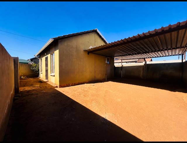 2 BEDROOM HOUSE FOR SALE IN SAVANNA CITY